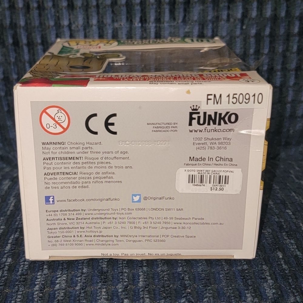Funko Pop! Marvel Guardians of the Galaxy Holiday Dancing Groot Bobble-Head #101 - Picture 2 of 7